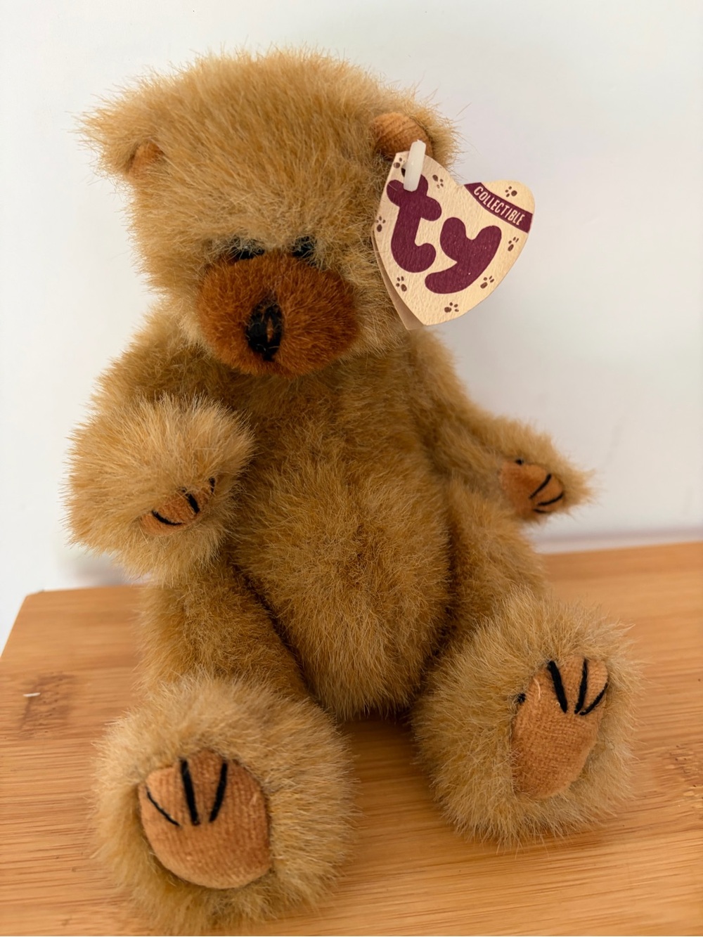Vintage TY Collectible Brown Plush Bear CODY Soft. Jointed Teddy. 1993. Like new